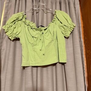 SHEIN Light Green Puff Sleeve Crop Top